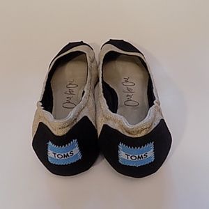 LIKE NEW Tom's Burlap Ballet Flats size 7 womens